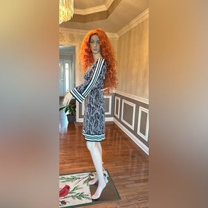 Worn Once!🤩Michael Kors!😎long sleeve dress/Black & White/button-back/size-M